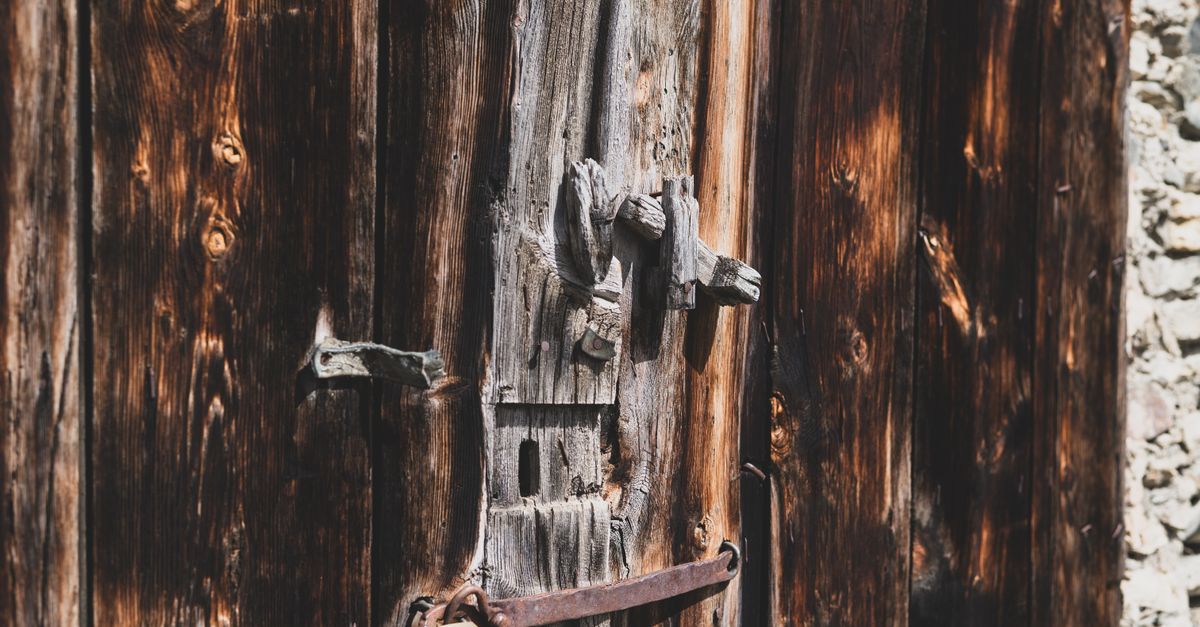door security hardware — Rockville Centre Locksmith
